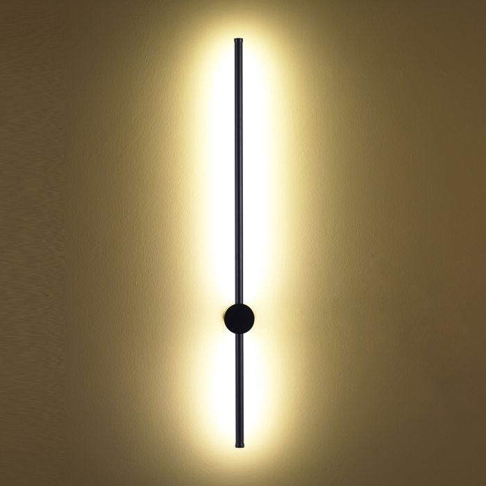 Step into Design Lampa ścienna SPARO czarna 100 cm